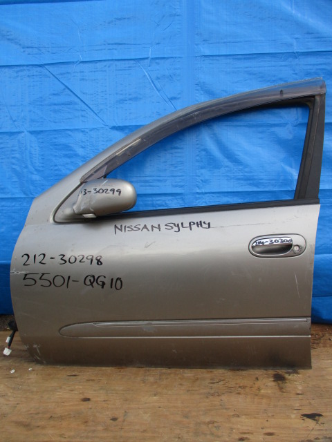 Used Nissan  WINDOW GLASS FRONT LEFT